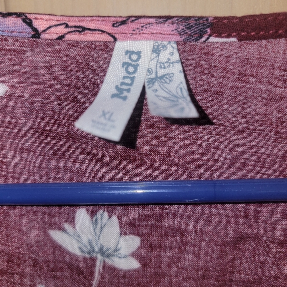 NWOT Mudd Misses sz  XL cropped Floral Shirt - Picture 3 of 7